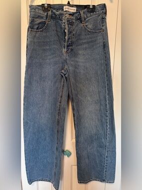 Aritzia Denim Forum The ‘90s Lo-Rise Barrel Medium Indigo Wash Size 28